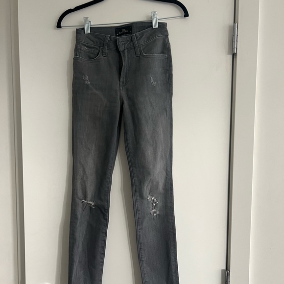 The original The Casting exclusive Aritzia Denim Brand. - Picture 1 of 4